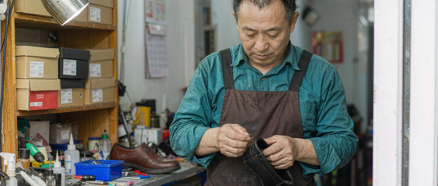 洗鞋修鞋养护门店运营管理系统一线作业实景